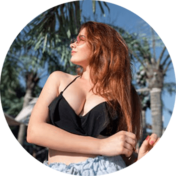 Девушка на пляже